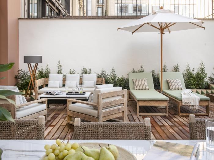 Paseo de Gracia Boutique Patio