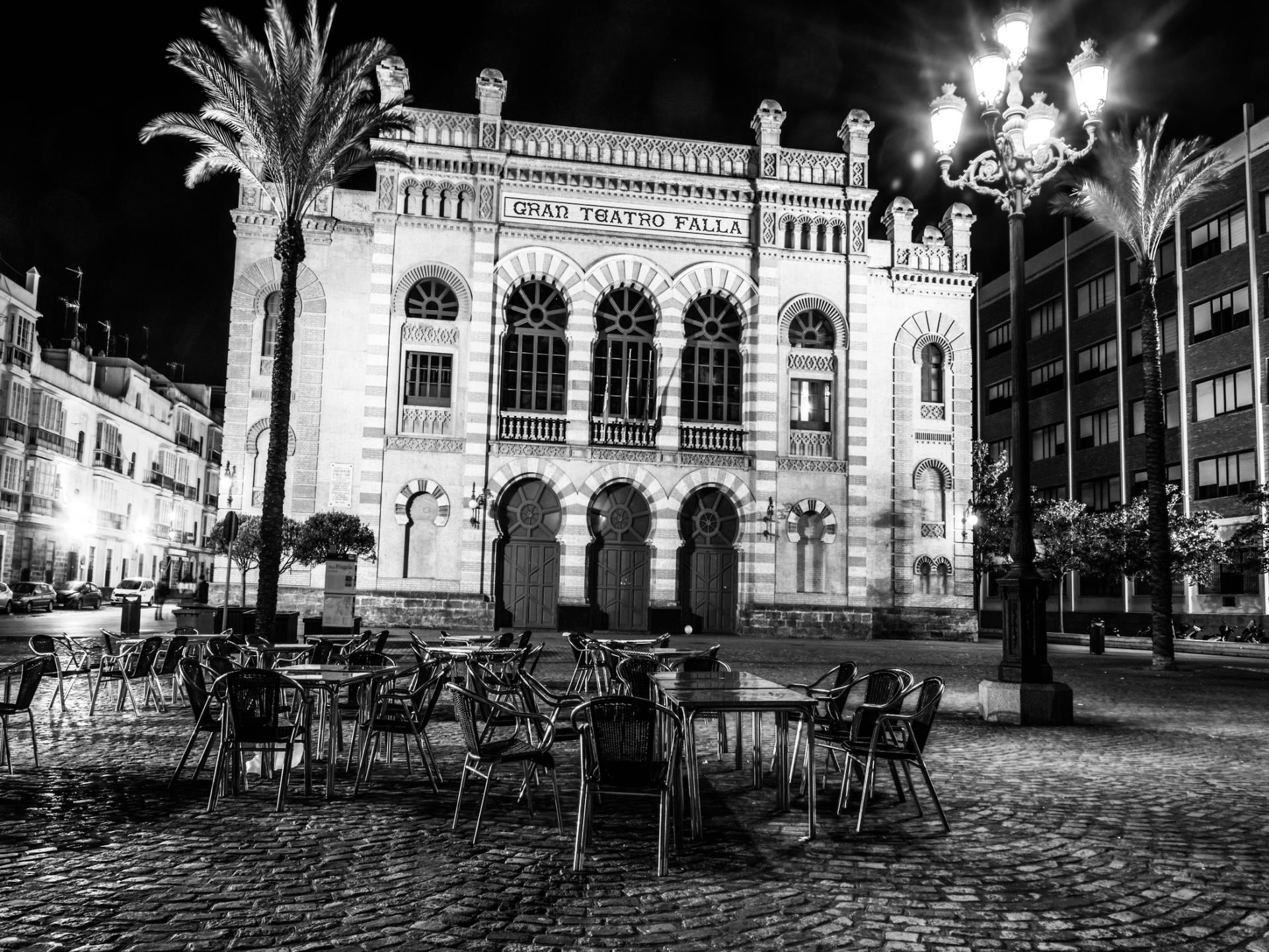 Vibrar al Teatre Falla de Cadis