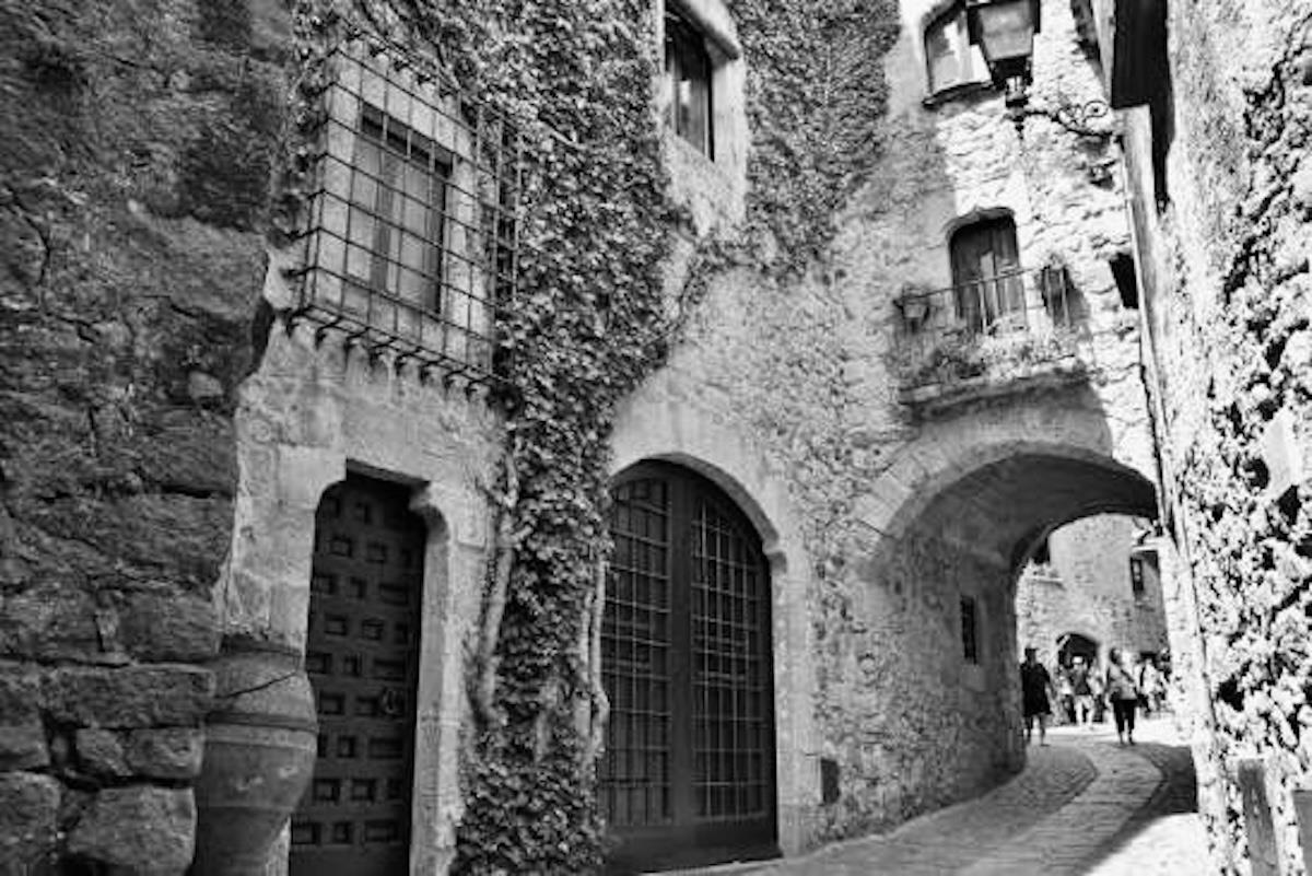 Ein Spaziergang durch mittelalterliche Dörfer