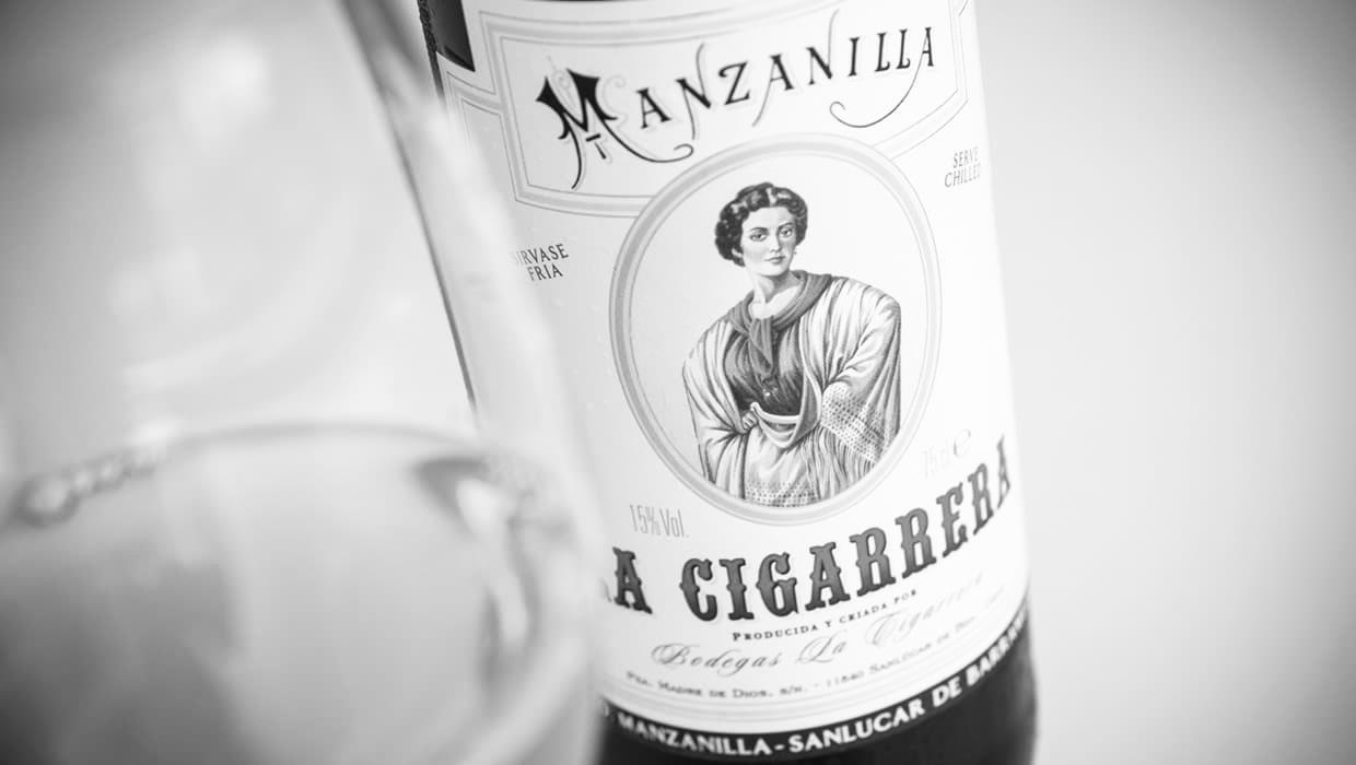 Visitar la Bodega La Cigarrera y sus platos