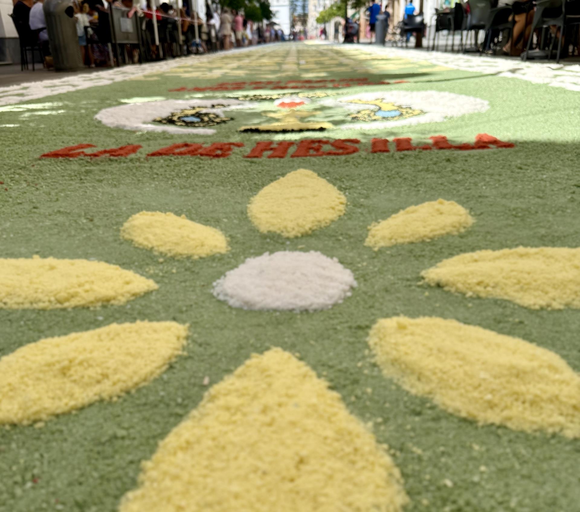 La Alfombra de Sal en Honor a Nuestra Señora de la Caridad, una tradición única en Sanlúcar de Barrameda