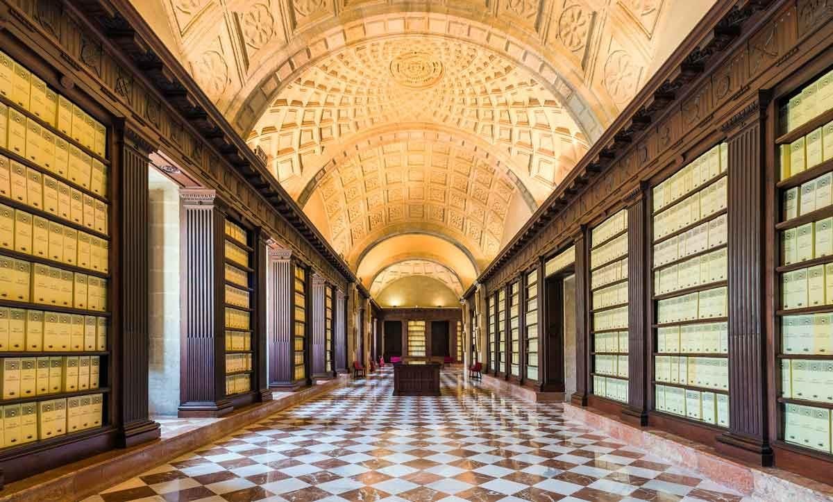 Archivo General de Indias, el Tesoro Documental de la historia de América en Sevilla